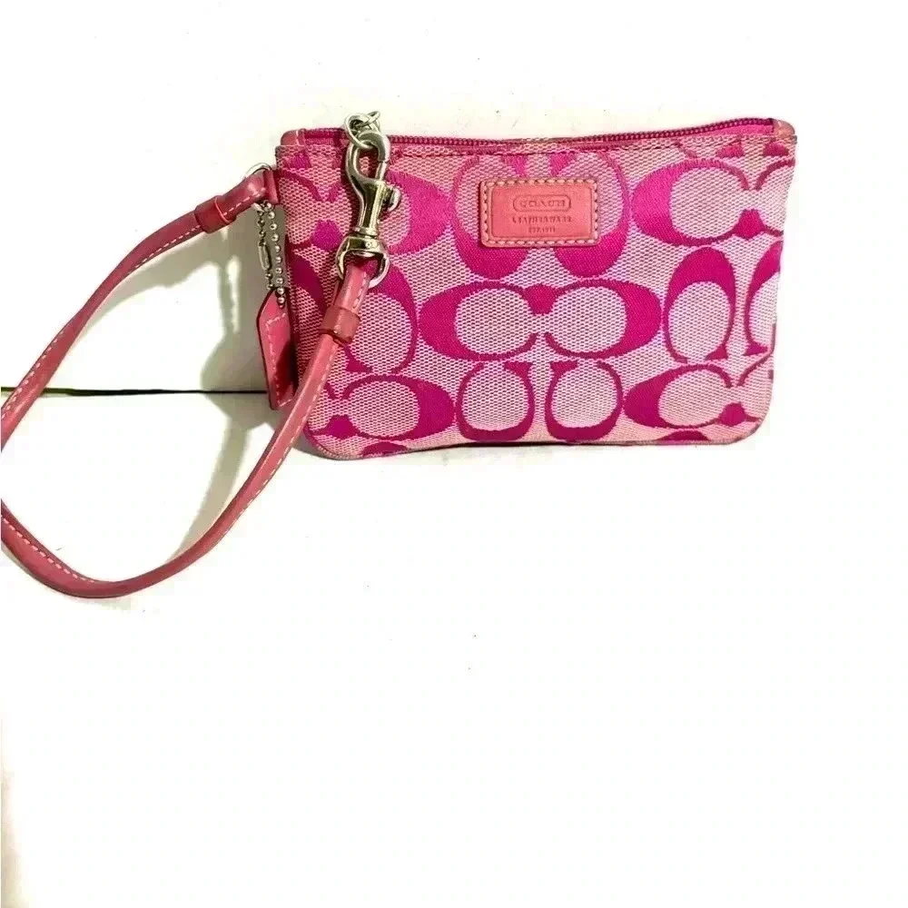 Coach vintage cc signature print canvas wristlet wallet